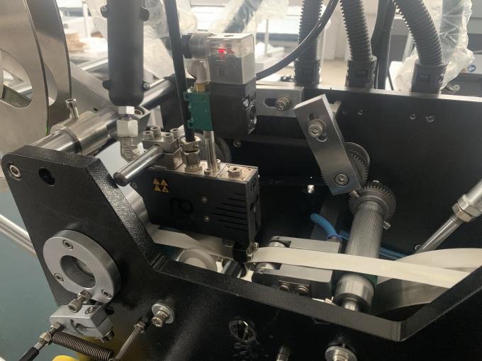 PRY-850 দ্বিমুখী টেপ অ্যাপ্লিকেটর মেশিন, বস্ত্র ও পণ্যের জন্য নন-ফ্যাব্রিক অ্যাপ্লিকেশন 4