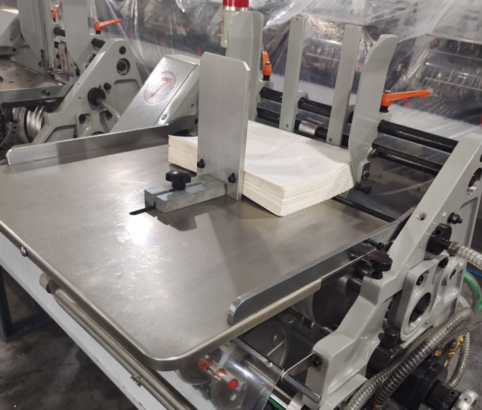 PRY-8D একত্রীকরণ এবং বই স্যাডেল সেলাই এবং ট্রিমিং মেশিন 3